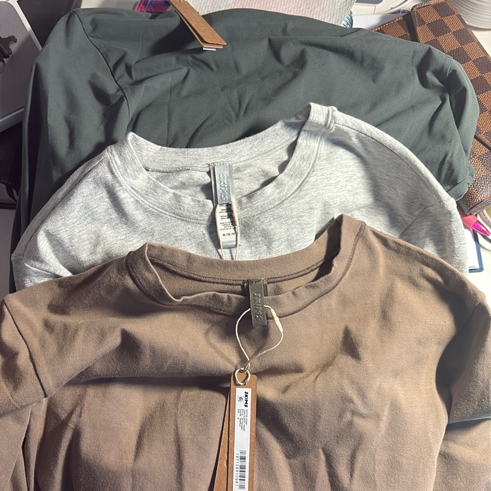 Skims Long Sleeve T-Shirt
